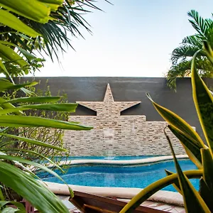 https://casa-colonial-tulum.tulum-hotels.net